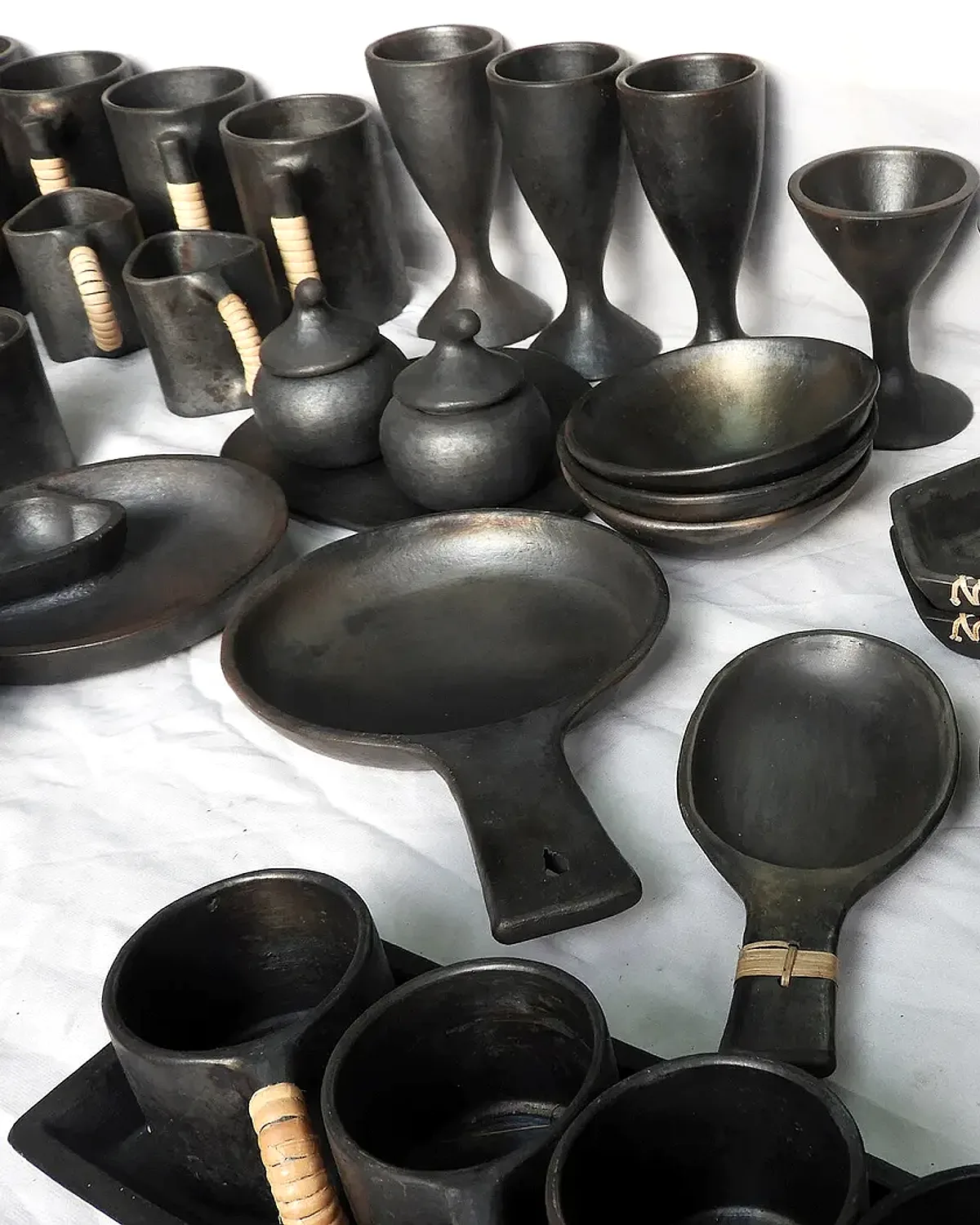 Longpi black pottery — Longpi pottery of Thankul Naga tribes DSCN1244 03
